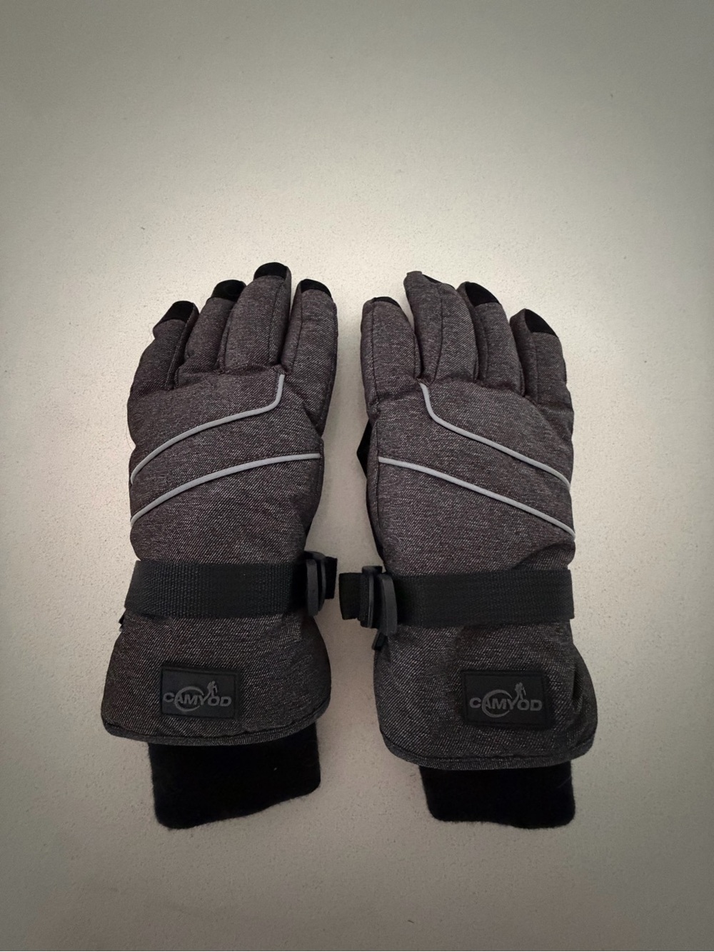 CAMVOD Padded Winter Gloves in Charcoal